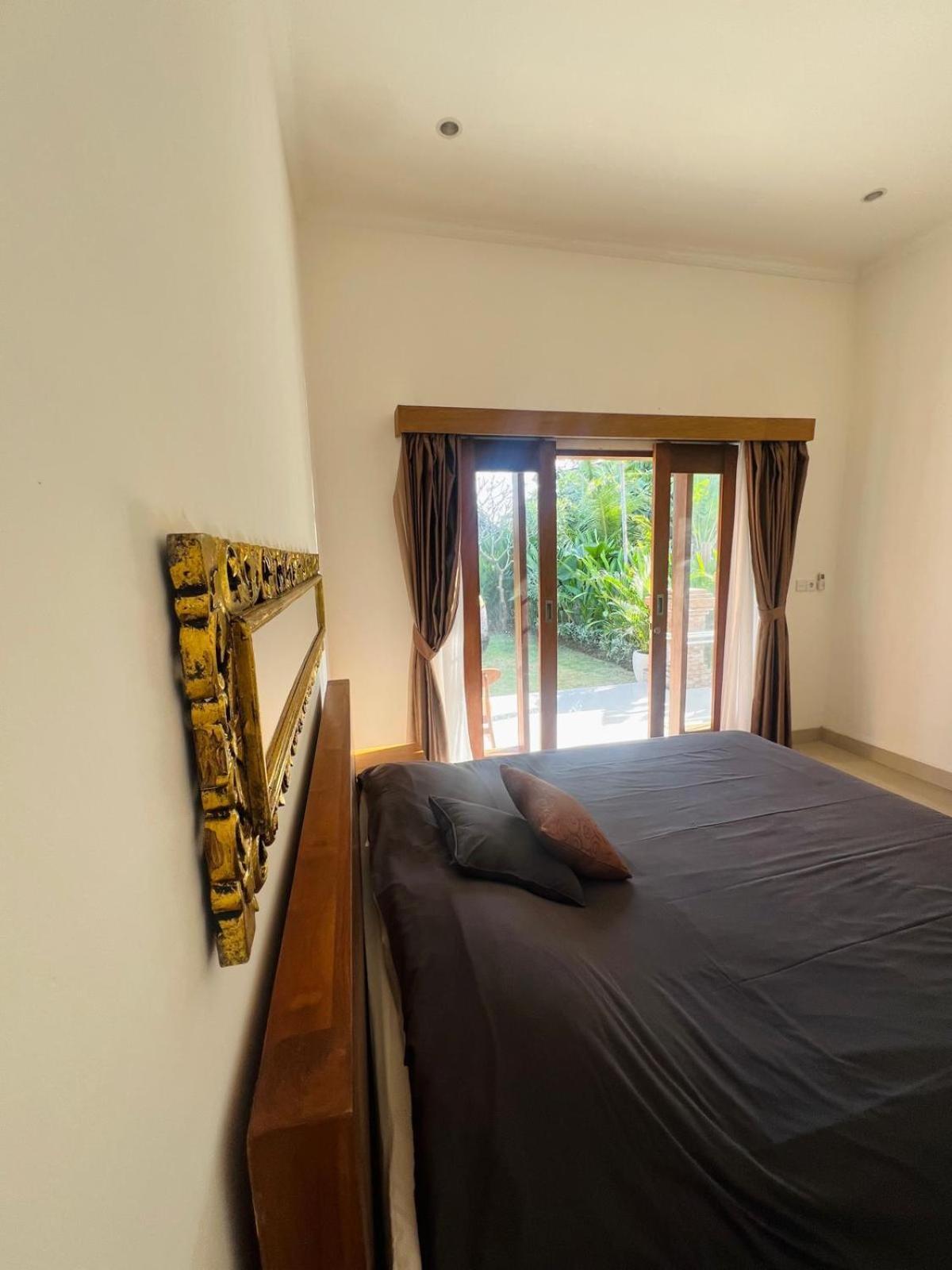 Wiryaroja Guest House Canggu  Exterior photo